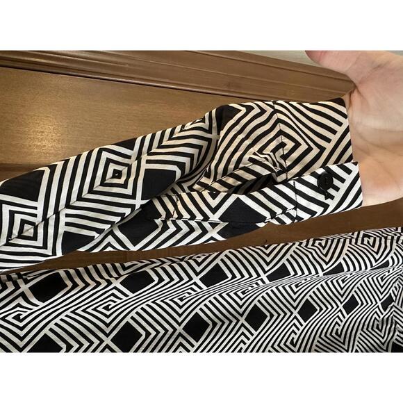 Diane Von Furstenberg 100% Silk Prita Black Geo Striped Shirt Dress Women’s sz 4 - Picture 3 of 11
